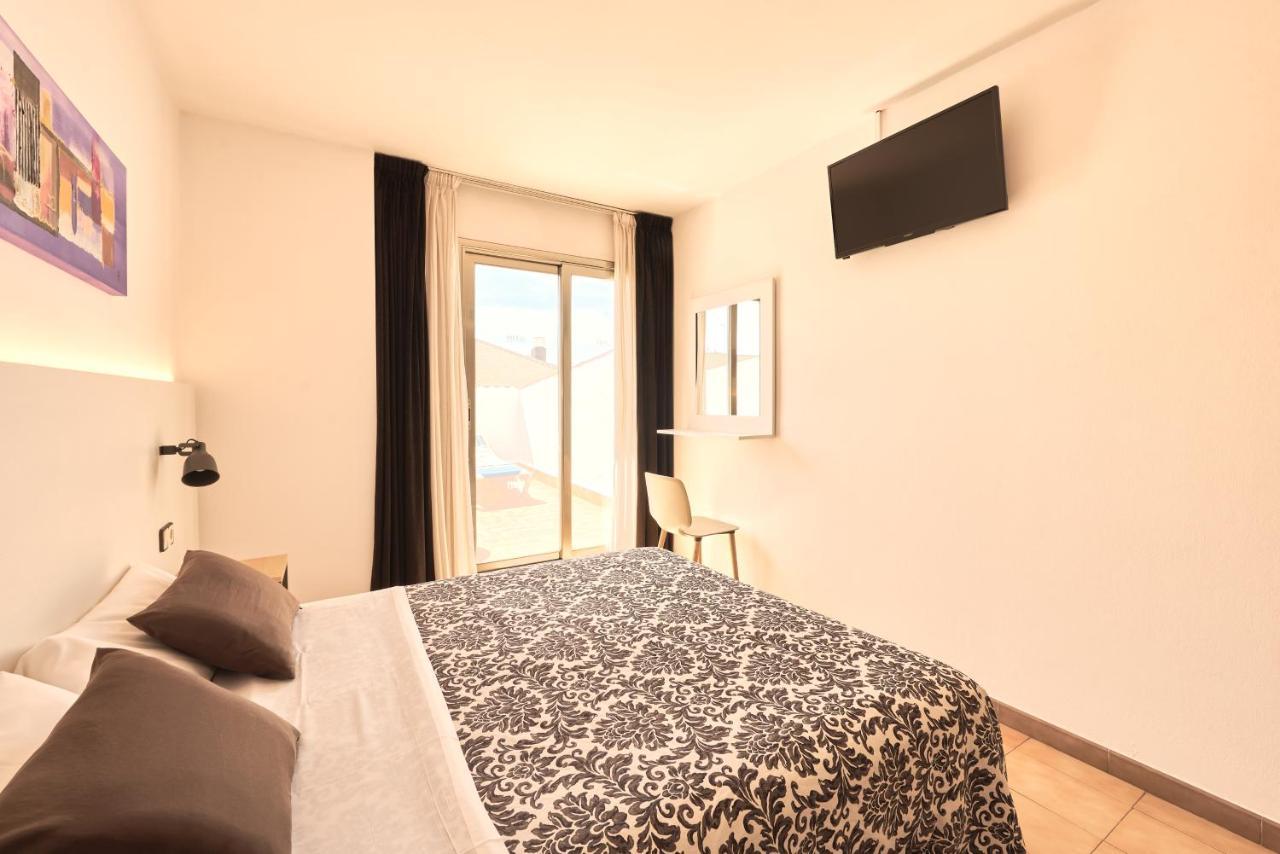 Hotel Miami Калелья Экстерьер фото