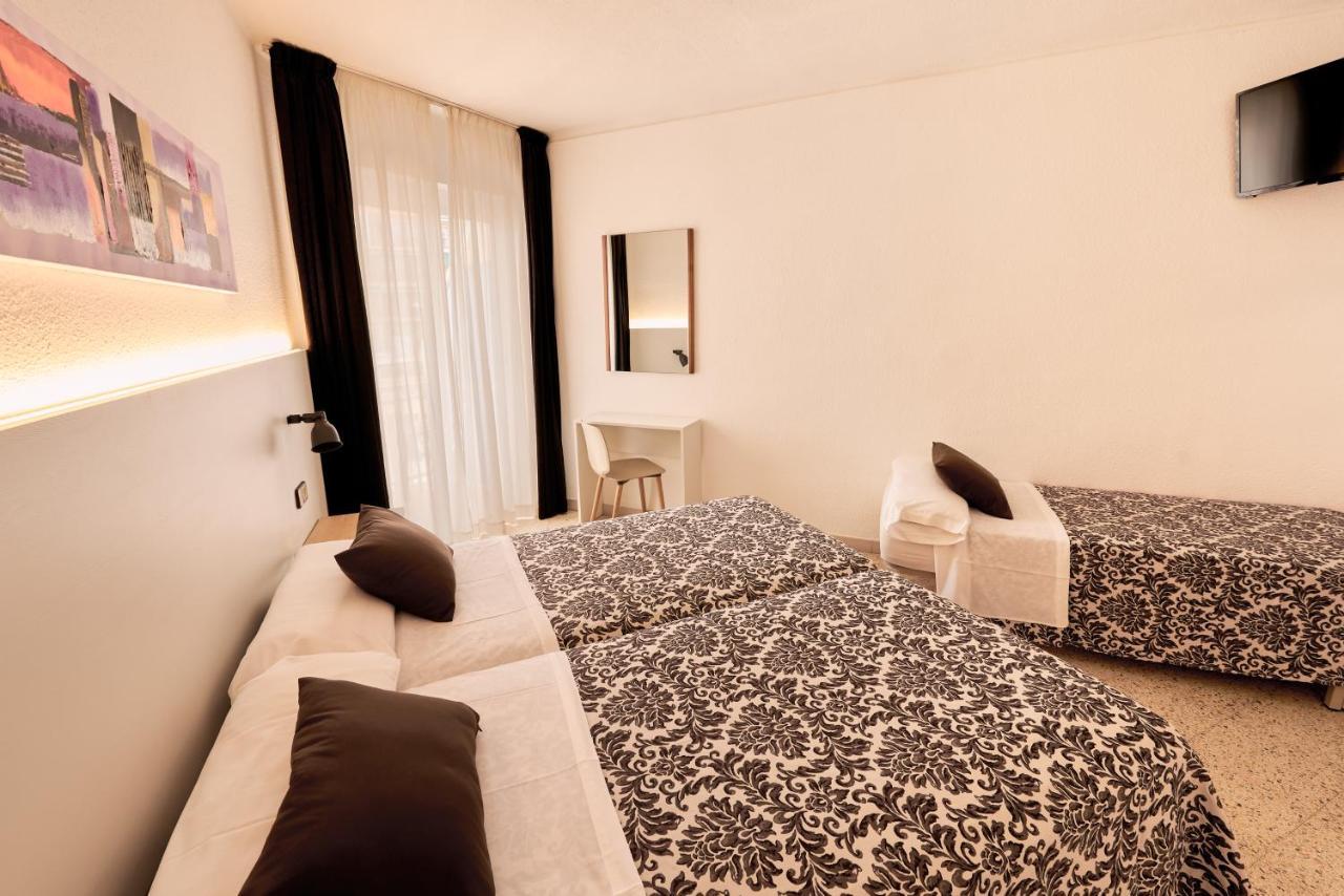 Hotel Miami Калелья Экстерьер фото