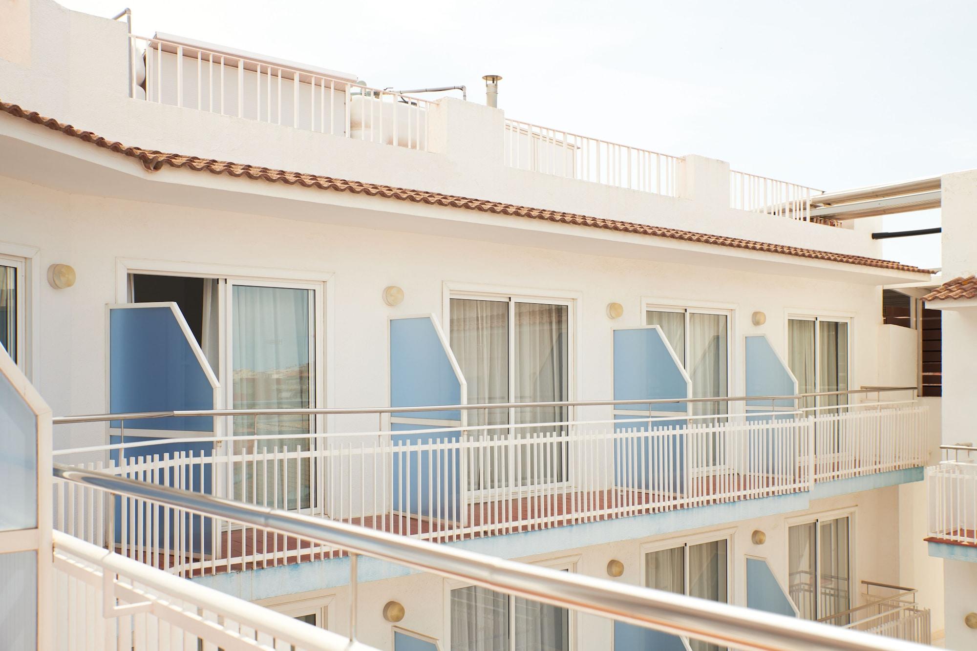Hotel Miami Калелья Экстерьер фото