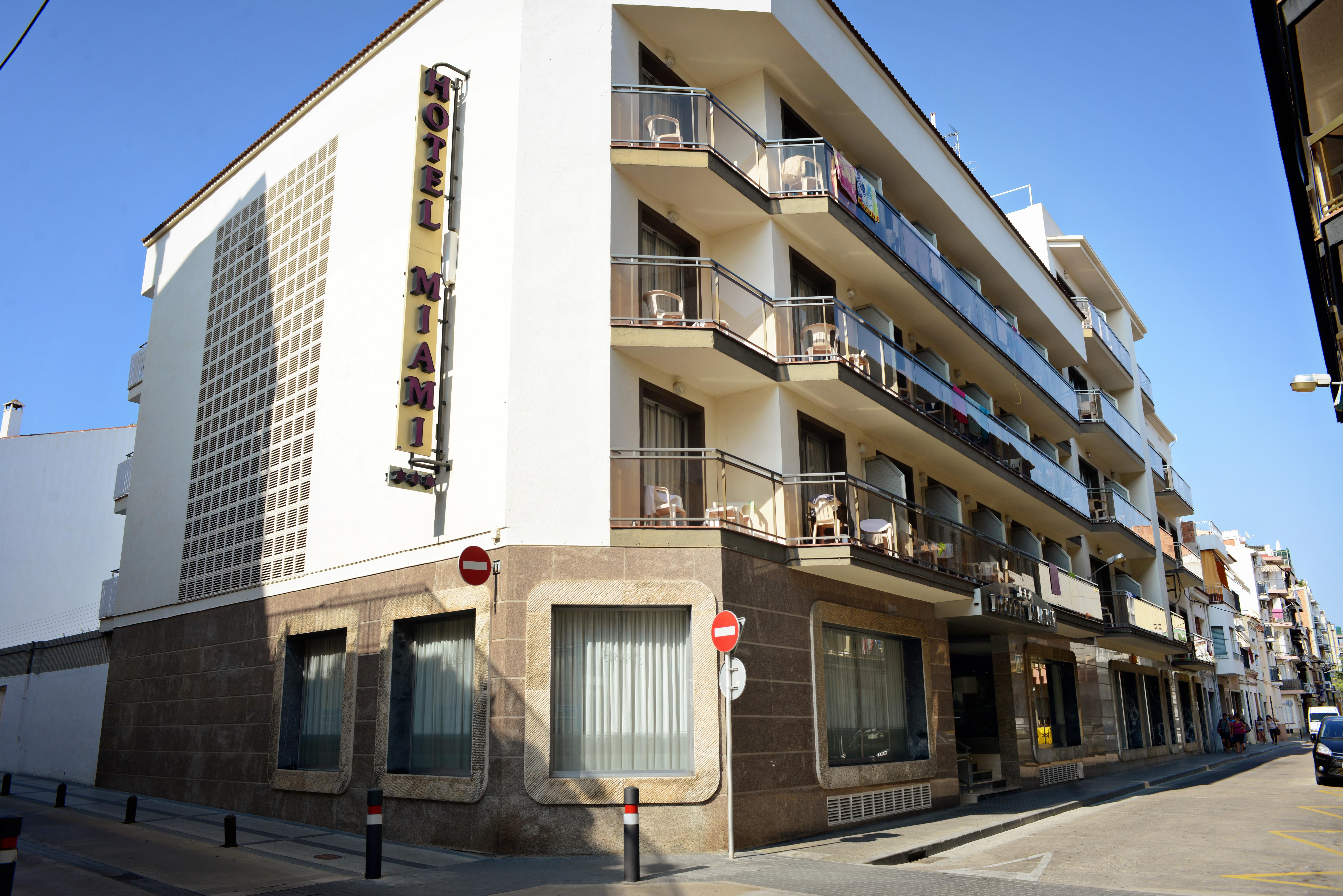 Hotel Miami Калелья Экстерьер фото