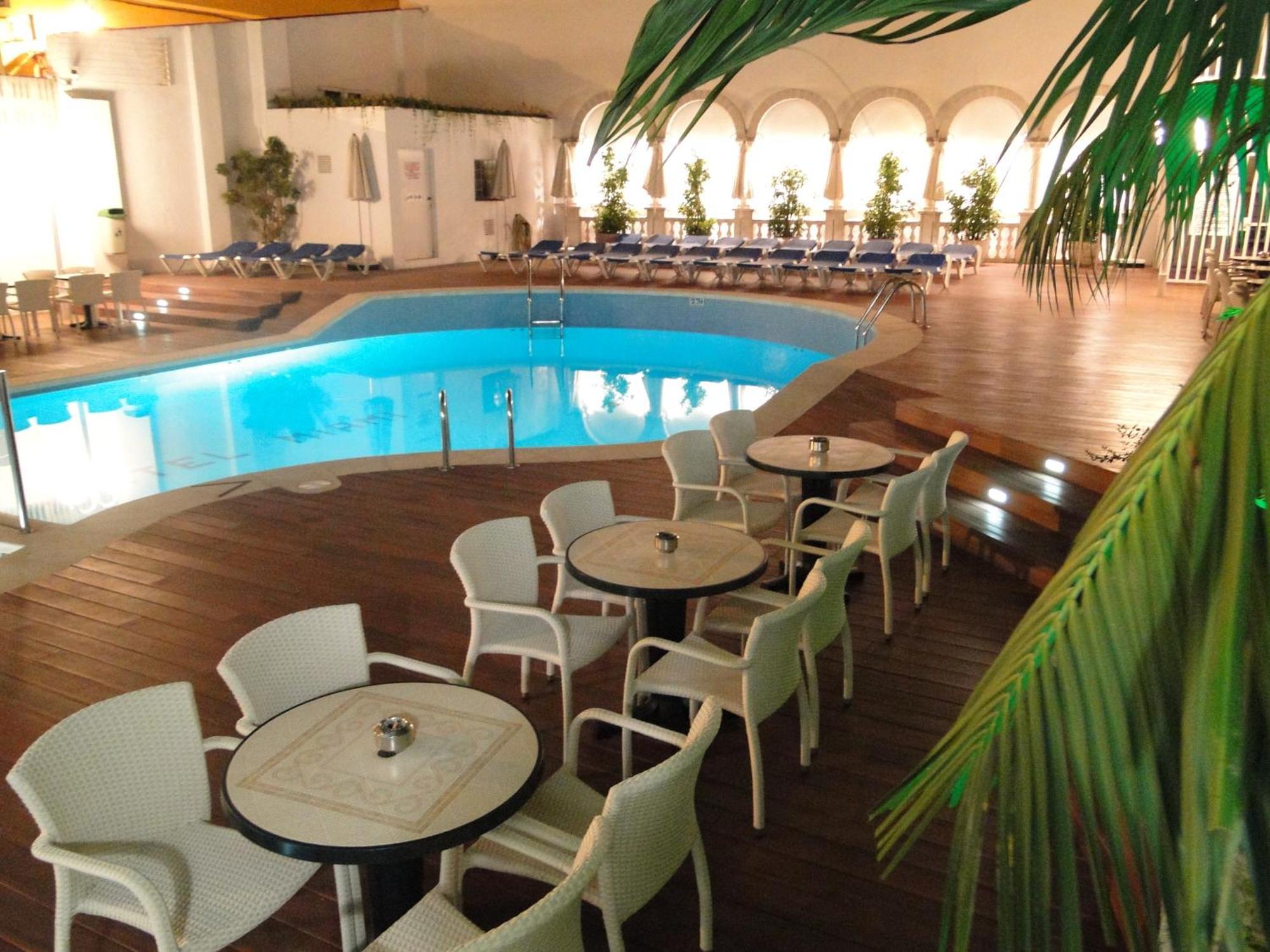 Hotel Miami Калелья Экстерьер фото