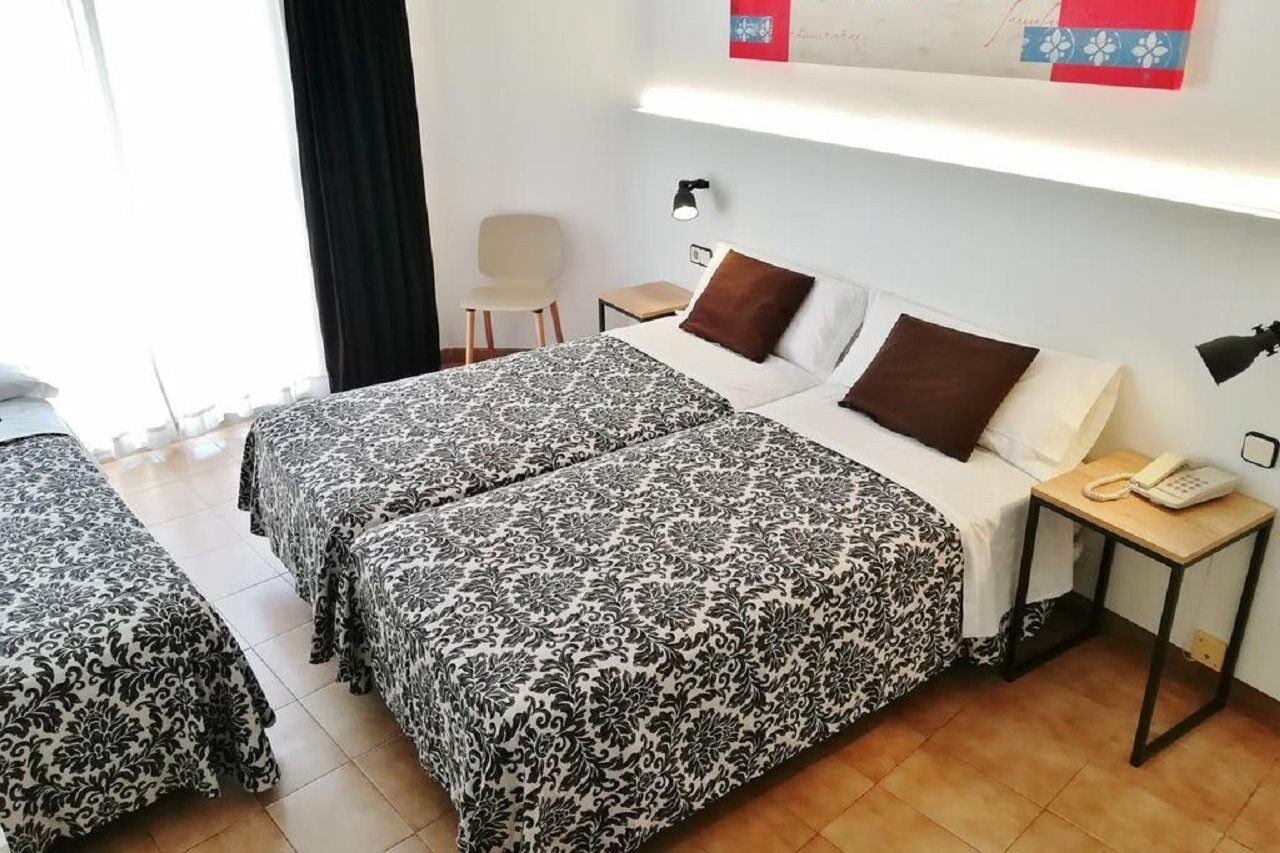 Hotel Miami Калелья Экстерьер фото